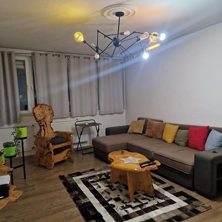 Aaa Apartment Prishtine Bagian luar foto