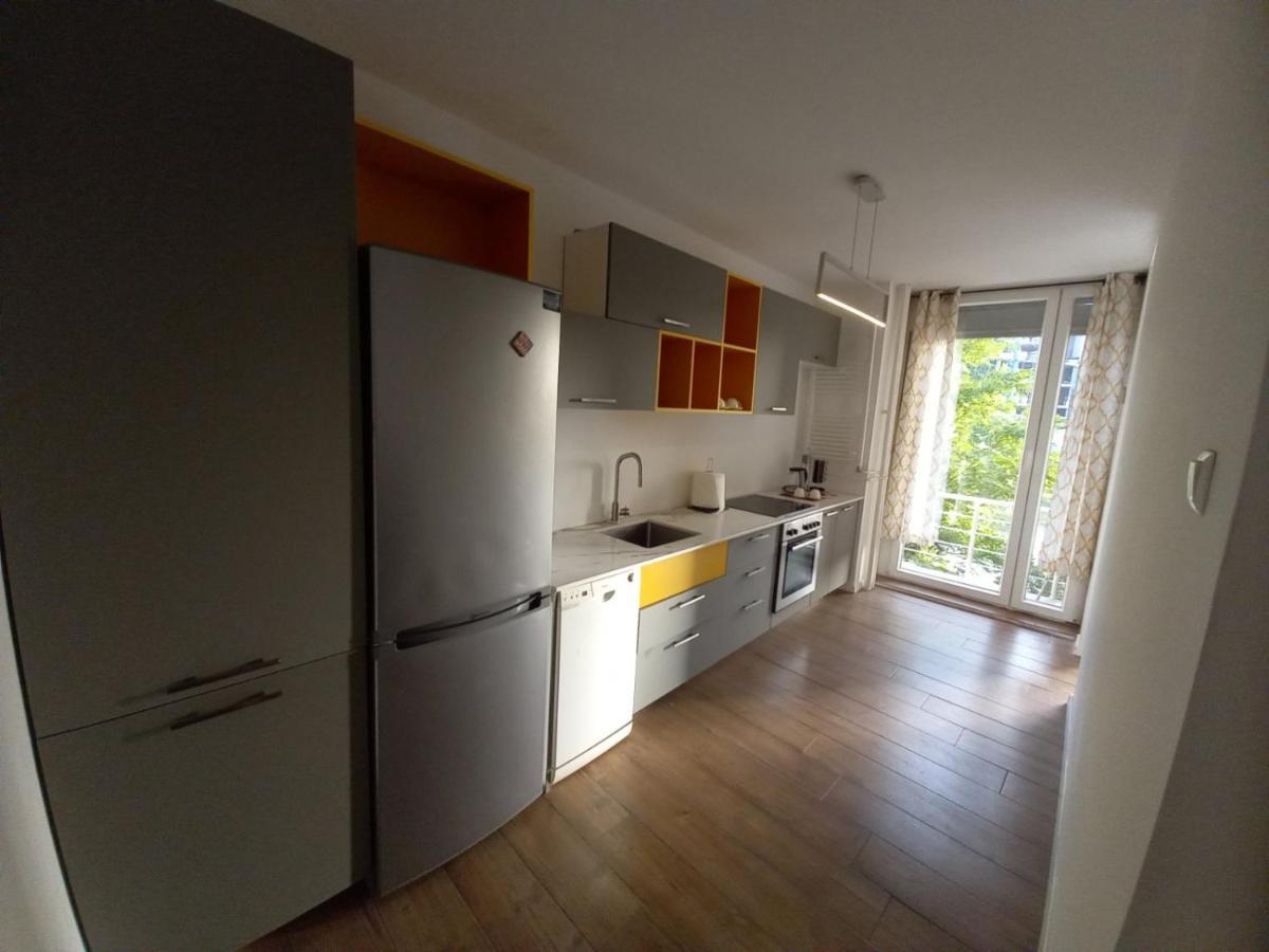 Aaa Apartment Prishtine Bagian luar foto