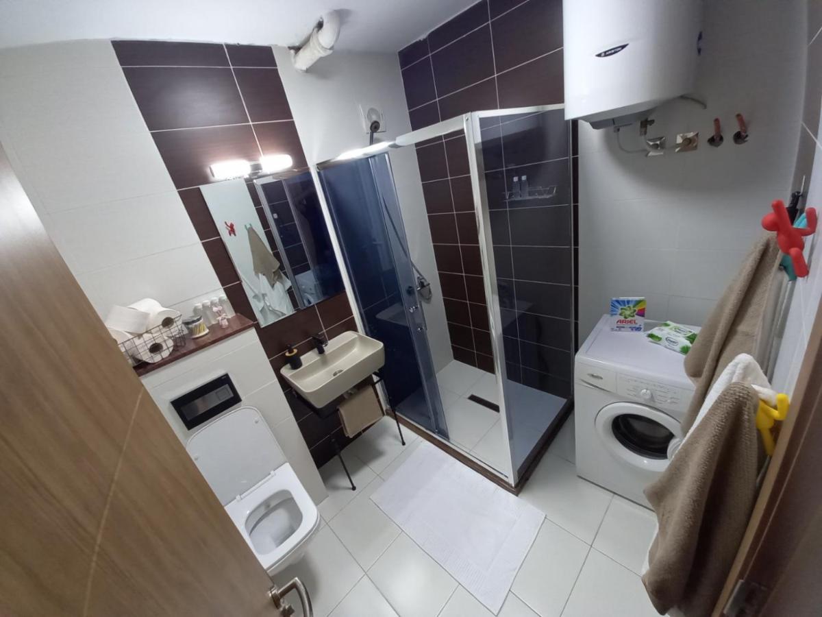 Aaa Apartment Prishtine Bagian luar foto