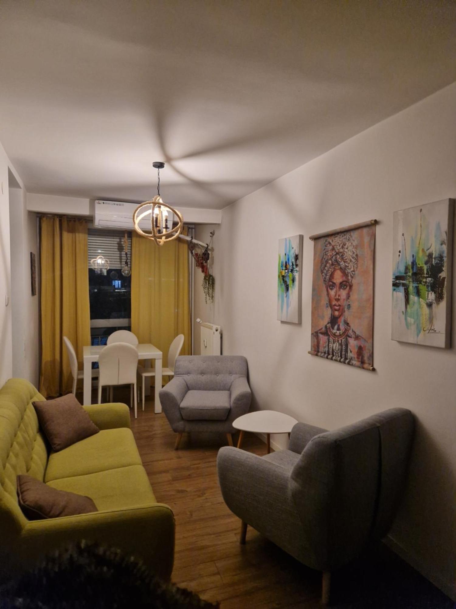 Aaa Apartment Prishtine Bagian luar foto